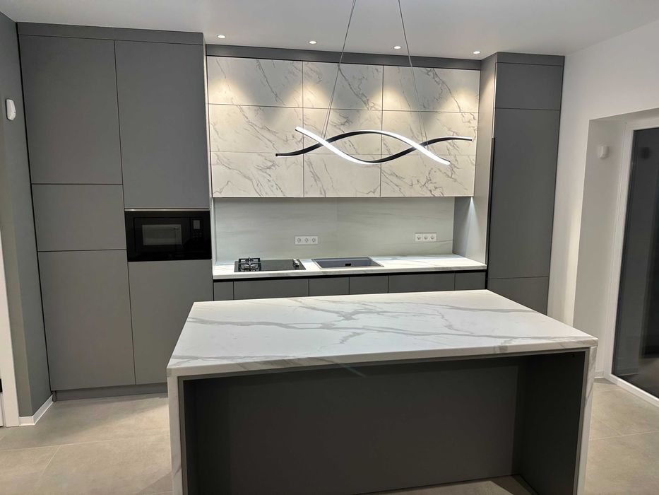 Кухні  Львів доставка монтаж на замовлення серійні кухні