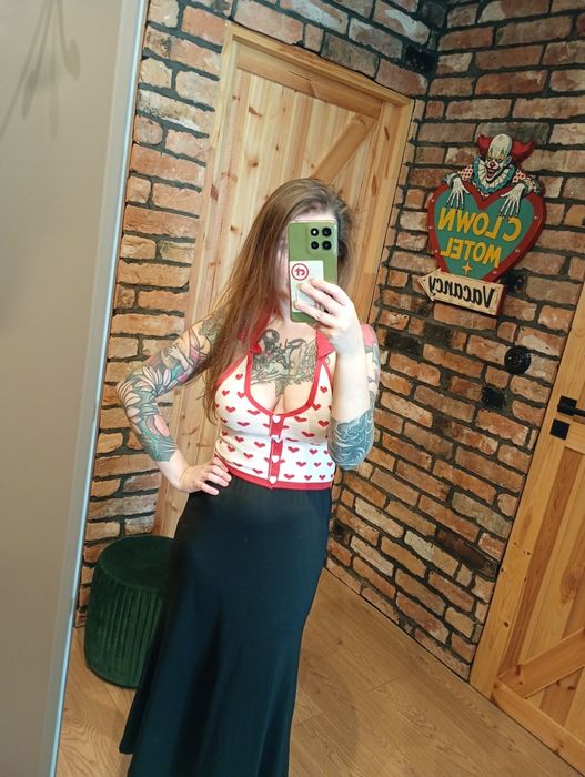 Top z odkrytymi plecami