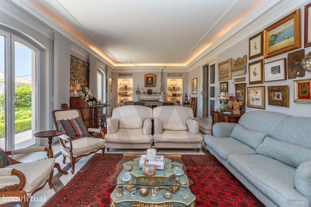 Moradia T5  independente para Arrendamento – Alto da Cruz Quebrada