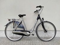 Rower UNION QUADRA - Koła 28, alu, Nexus, 8b, 2xamor, prądnica