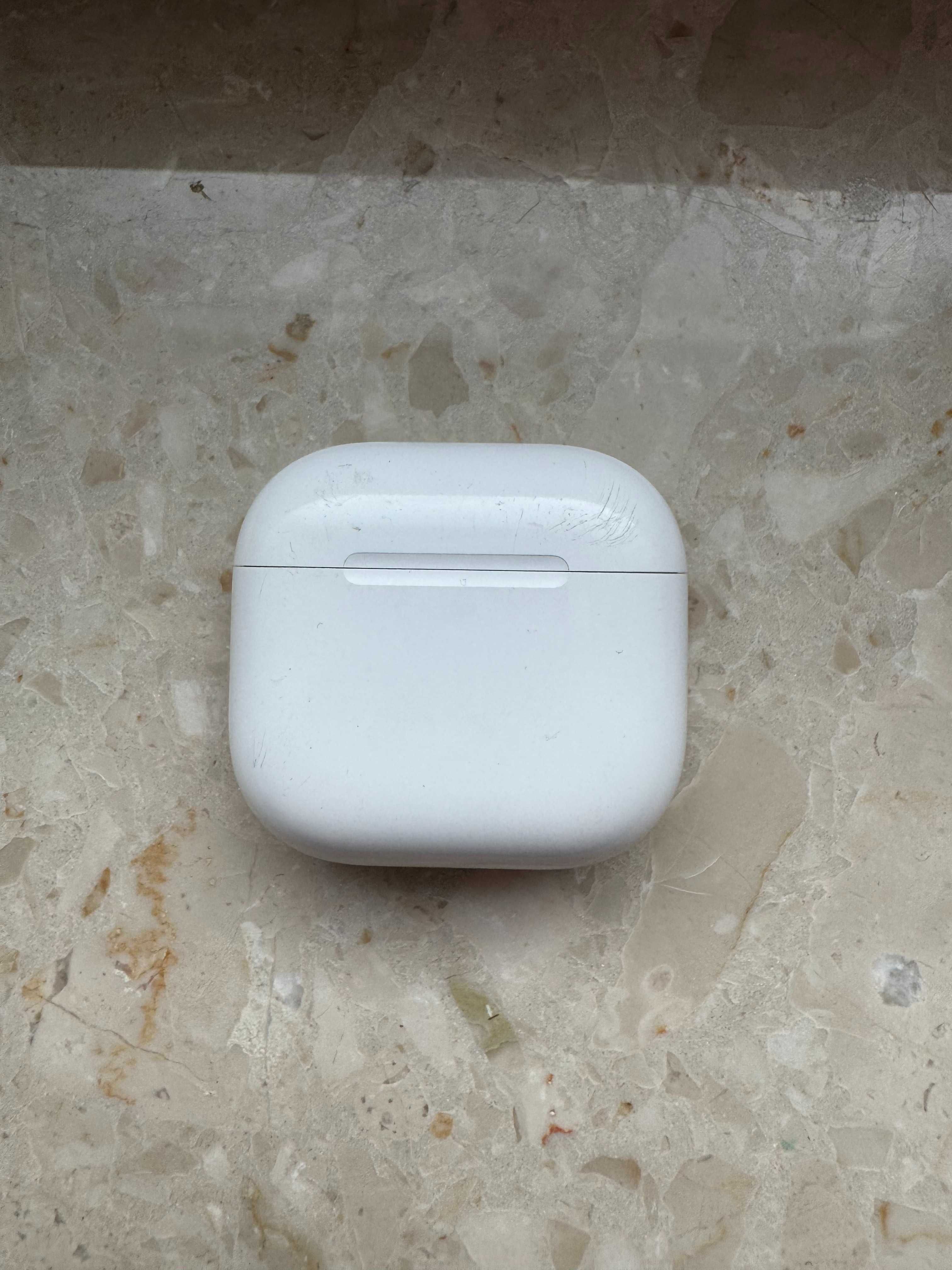 Apple AirPods 4 ANC Case Etui Ładujące A3059 [2]