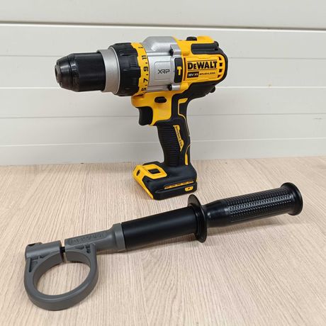 wkrętarka udarowa 18V 3-biegowa 126Nm FLEXVOLT ADVANTAGE DeWALT DCD999