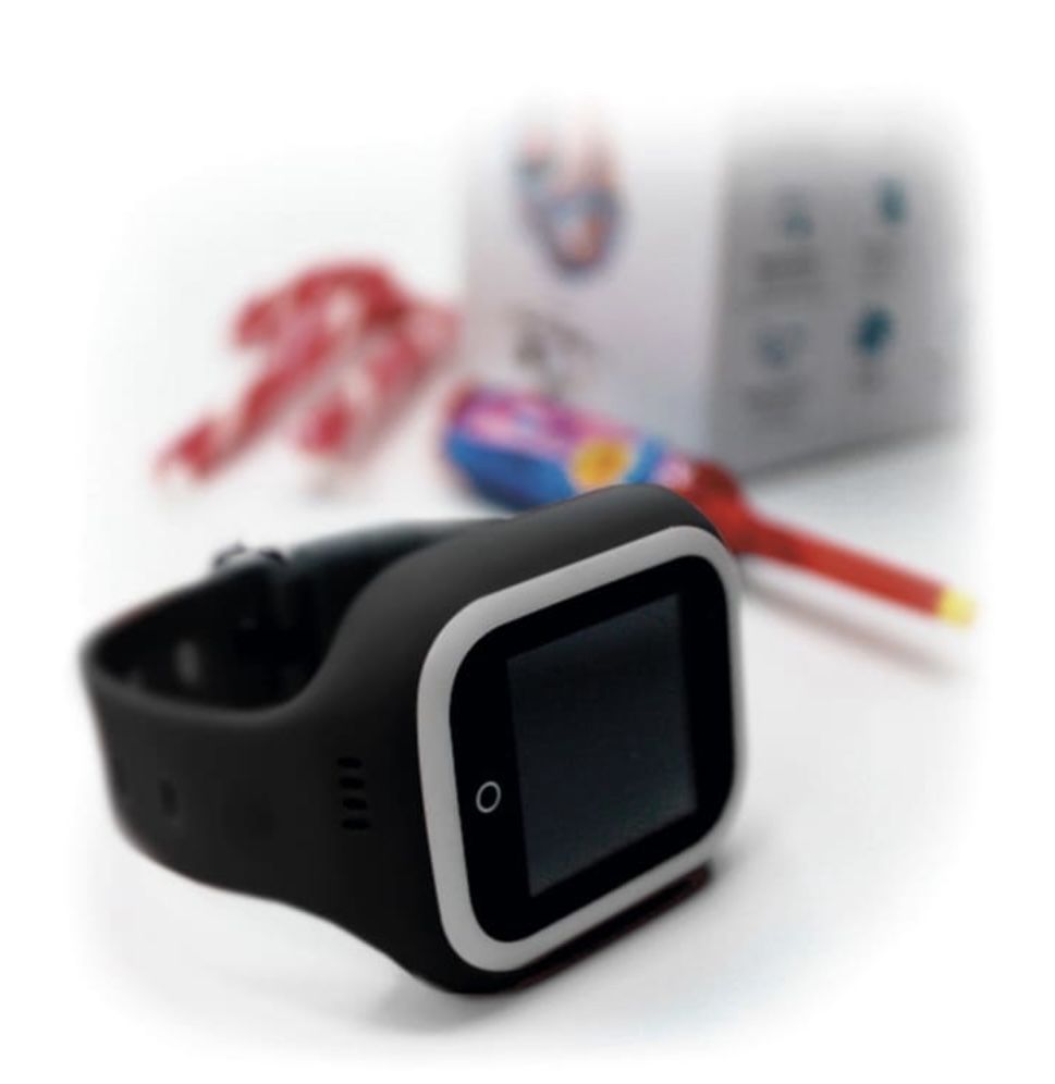 Smartwatch com GPS modelo Iconic Plus_SaveFAMILY
