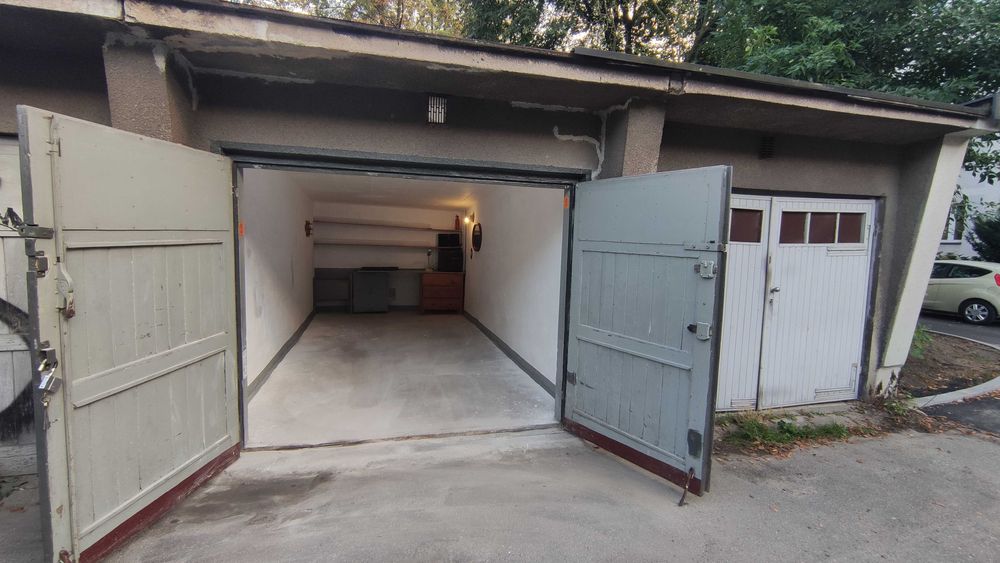 Garaż do wynajęcia przy Rondzie Kocmyrzowskim. Kraków, Nowa Huta