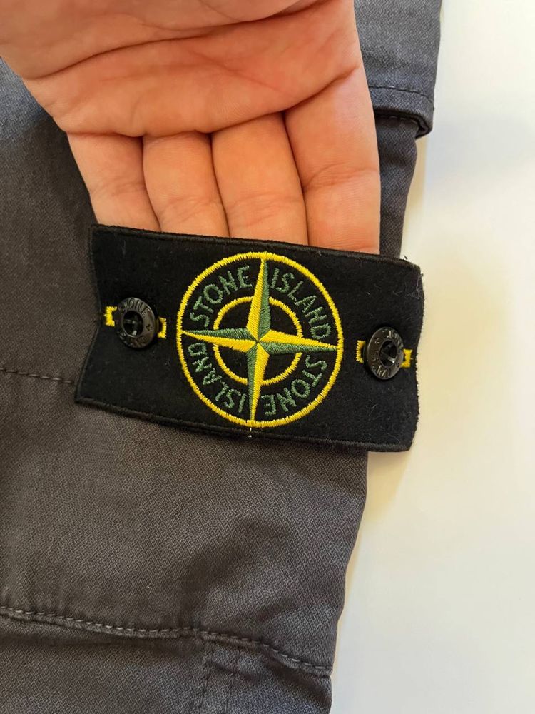 Sprzedam spodnie Stone Island