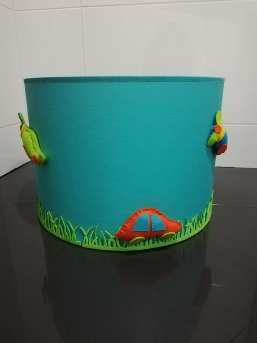 Candeeiro teto criança