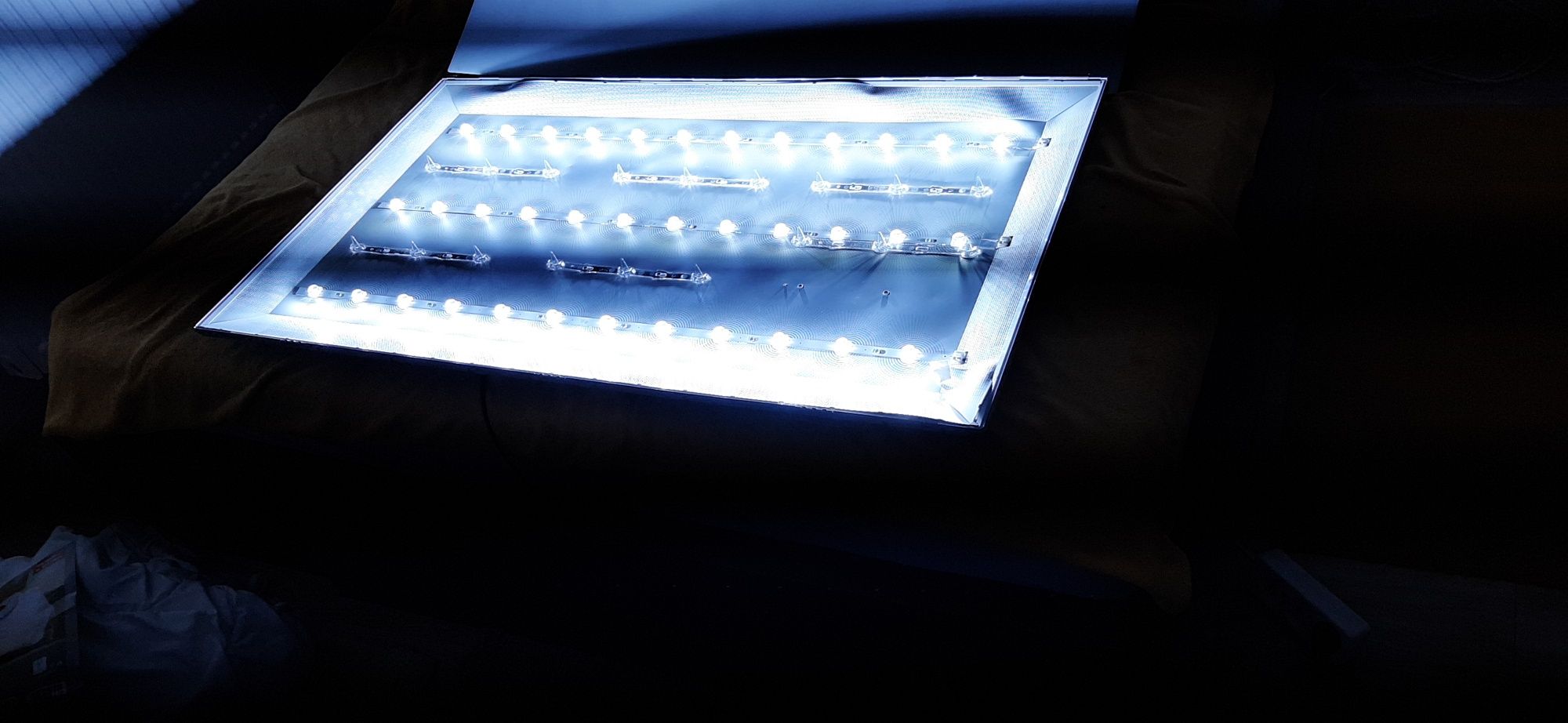 Podświetlenie LED do Samsung UE50AU7172.