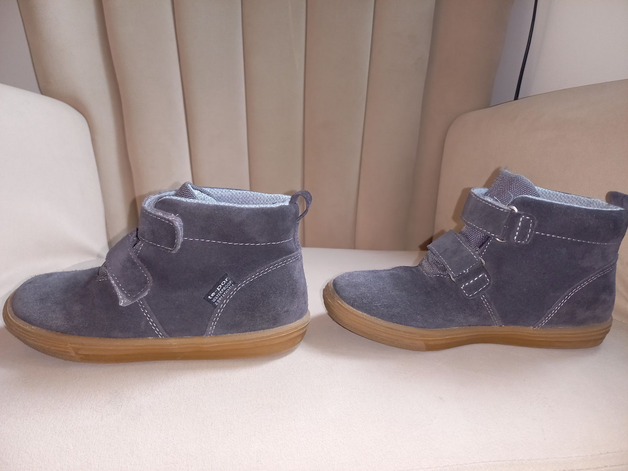 Buty mido noster model 32-19 grafit