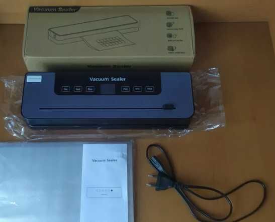 Вакуумный упаковщик Vacuum Sealer