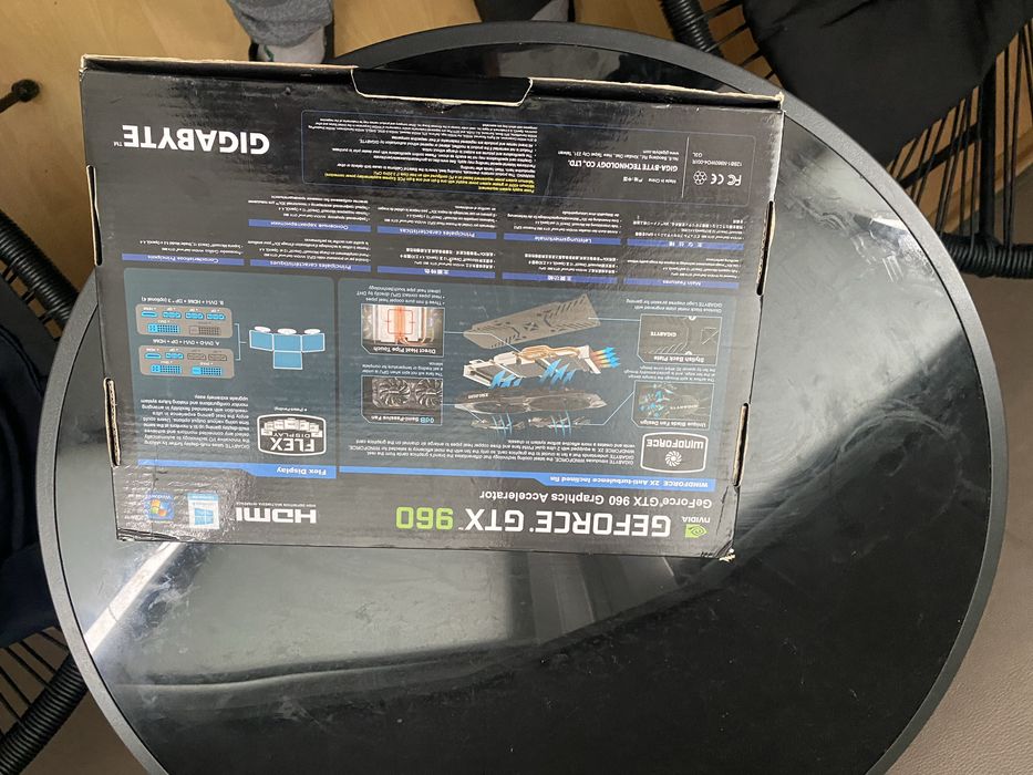 Відеокарта Gigabyte GeForce GTX 960 с 4 ГБ памяти.