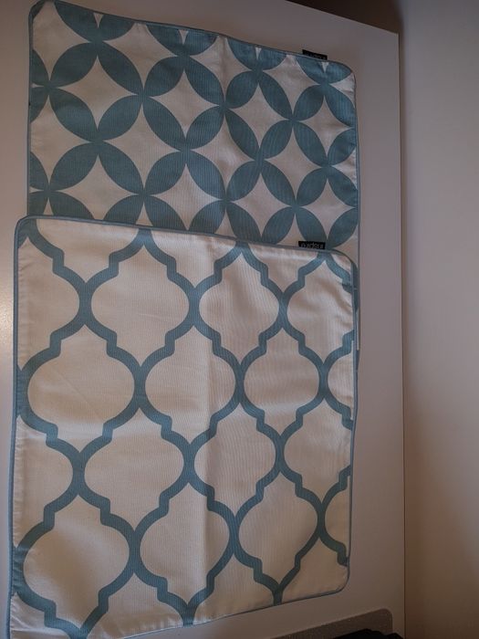 Zestaw poszewek 40x40.