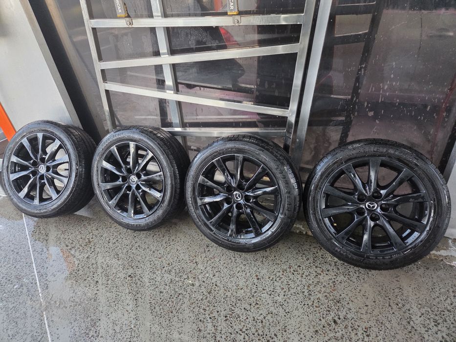 Диски з резиною 205 55 R17 на Mazda