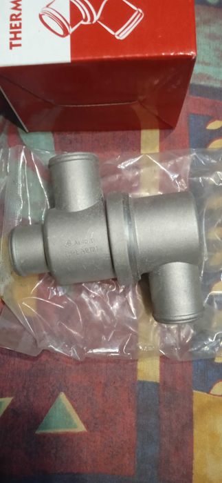 Термостат на Нива