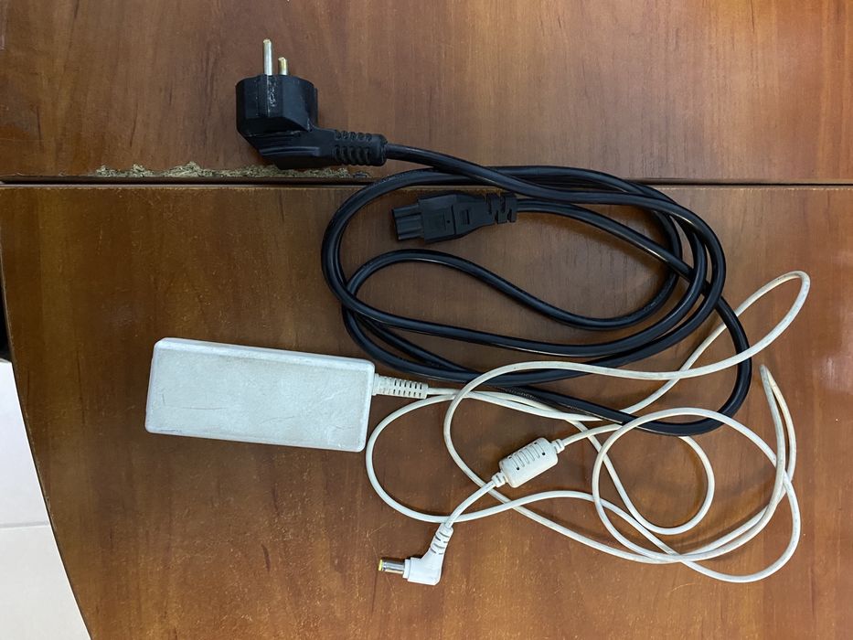 Блок питания для ноутбука 20v