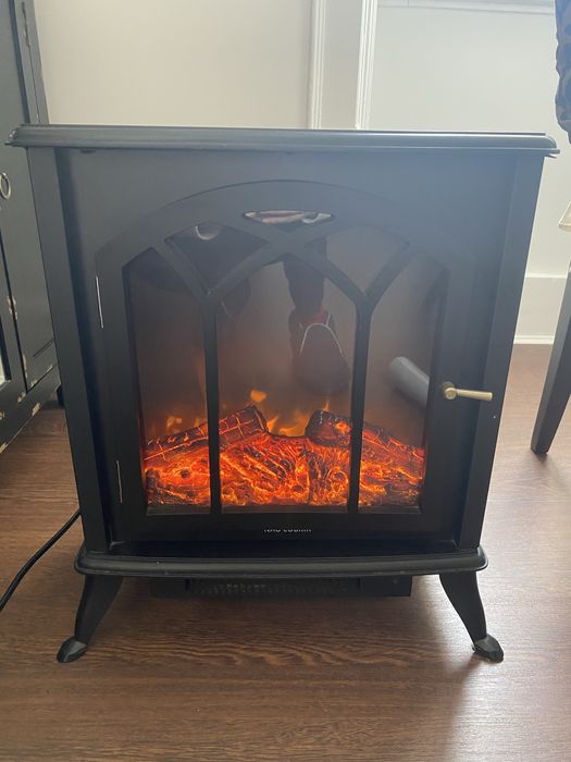 Aquecedor eletrico imita lareira