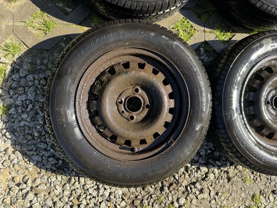 Felgi 4x100 185/65/14 opony zima 23rok Opel Corsa Astra Renault Hyunda