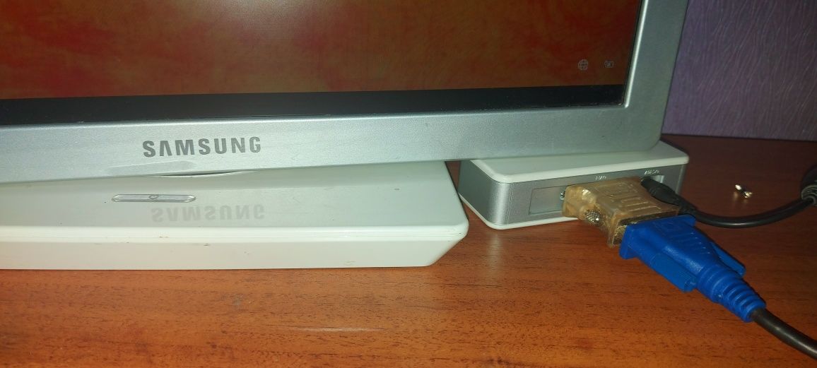 Монітор Samsung SyncMaster 970P