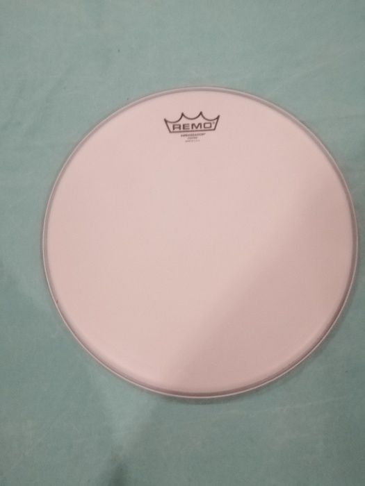 Pele de bateria: Remo Ambassador Coated de 13'' [NOVA]