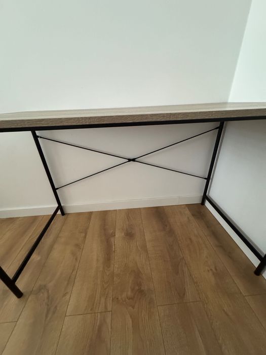 Biurko Jysk VANDBORG 60x120 kolor jasny dąb/czarny