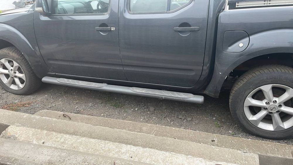 Продам нісанн нава