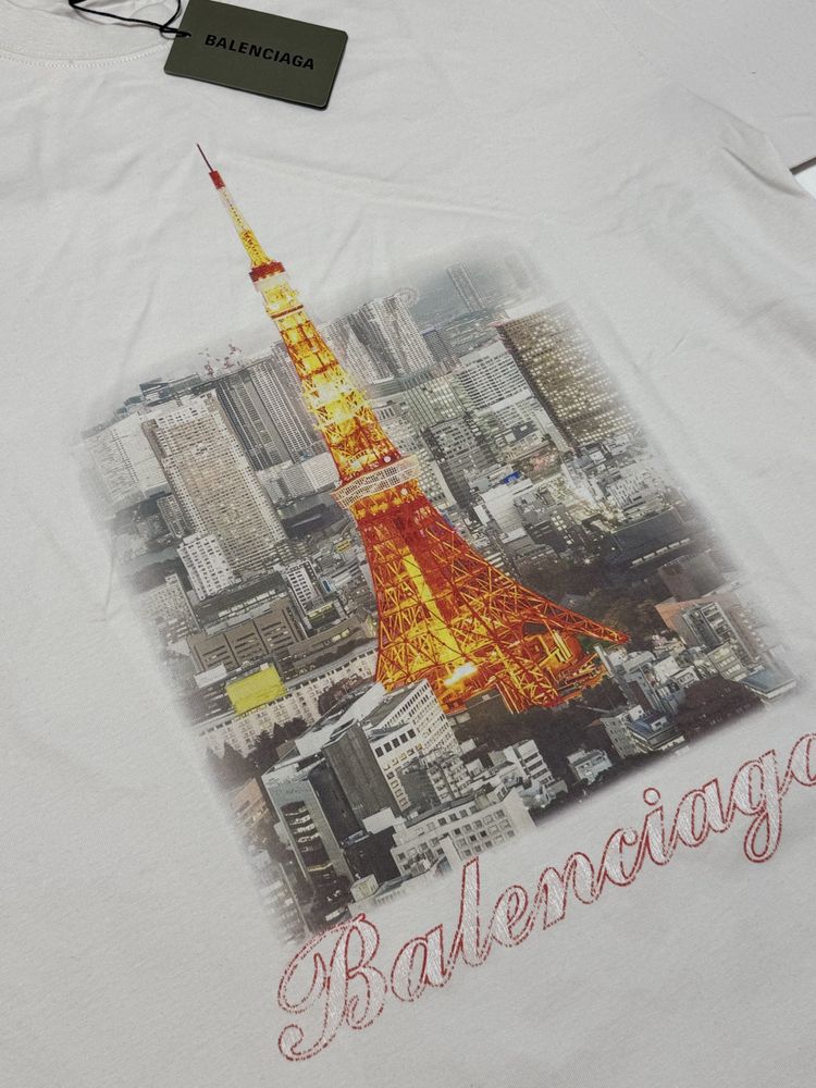 Футболка Balenciaga Tokyo Tower White S M oversized