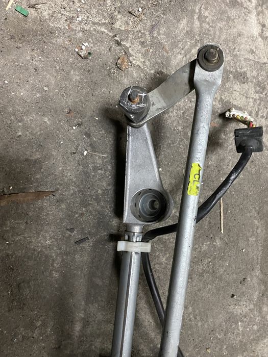 Mercedes C W203 Mechanizm Wycieraczek Silniczek Przód  EU