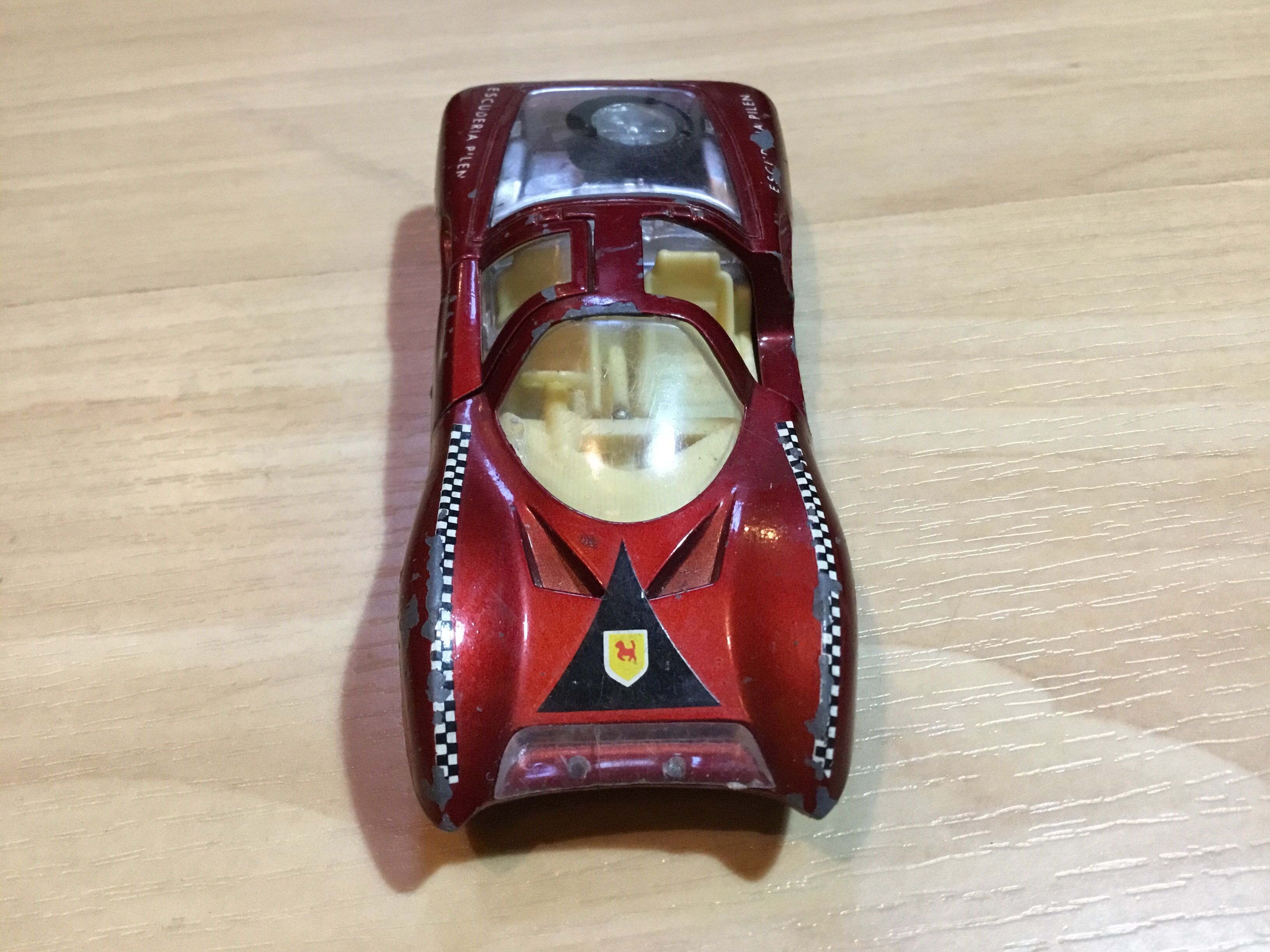 Miniatura Auto Pilen Ferrari Berllineta esc.1/43