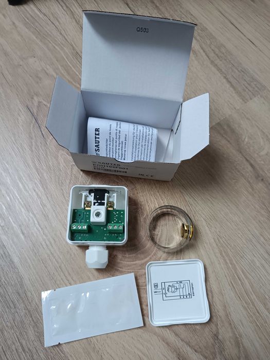 Czujnik punktu rosy sauter egh102f001