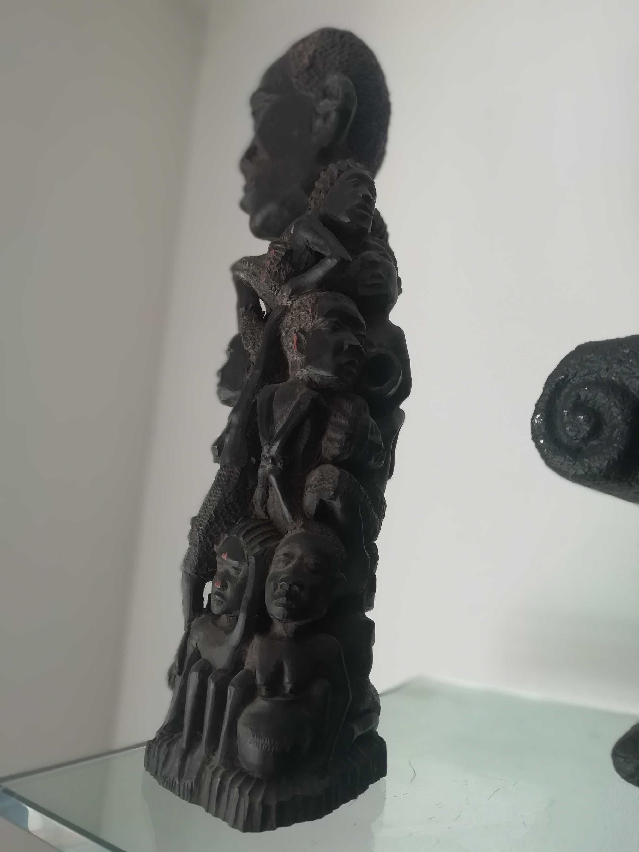 Esculturas em madeira - Arte tribal africana