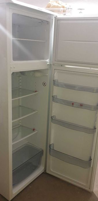 Продам холодильник Снайге snaige