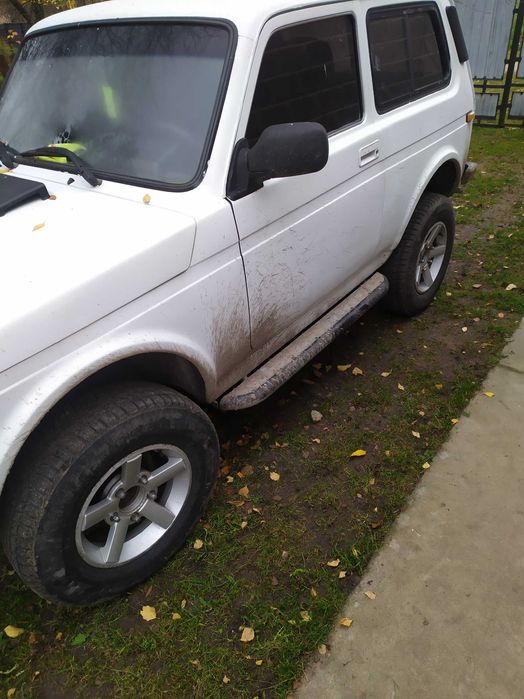 Ваз 2121 Нива в хорошому стані