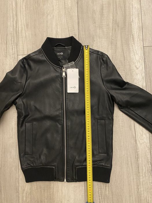 Продам куртку бомбер