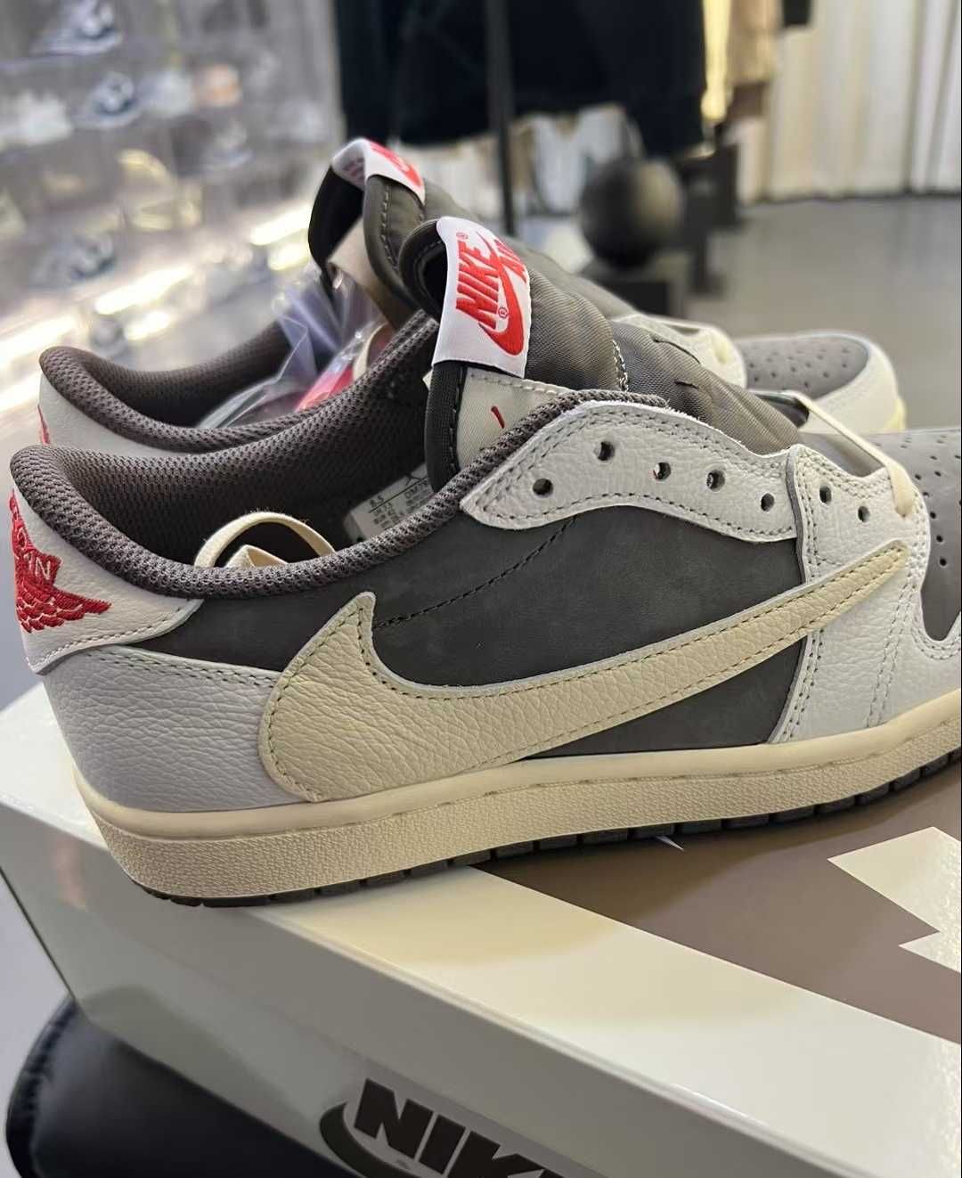 Buty Nike Retro Low OG SP r40 / jordan 1 / Reverse / Travis Scott