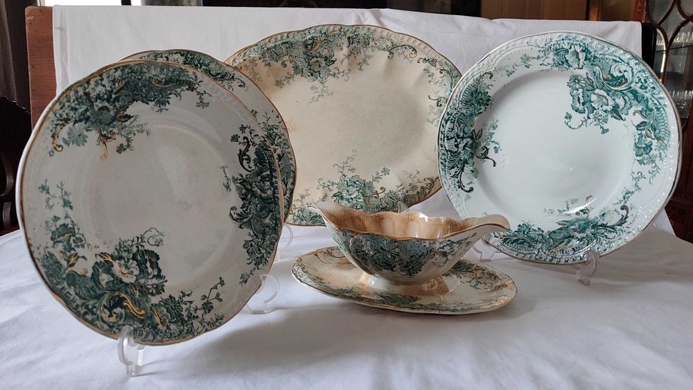 Serviço antigo e raro da Fábrica de Sacavém - Togo verde