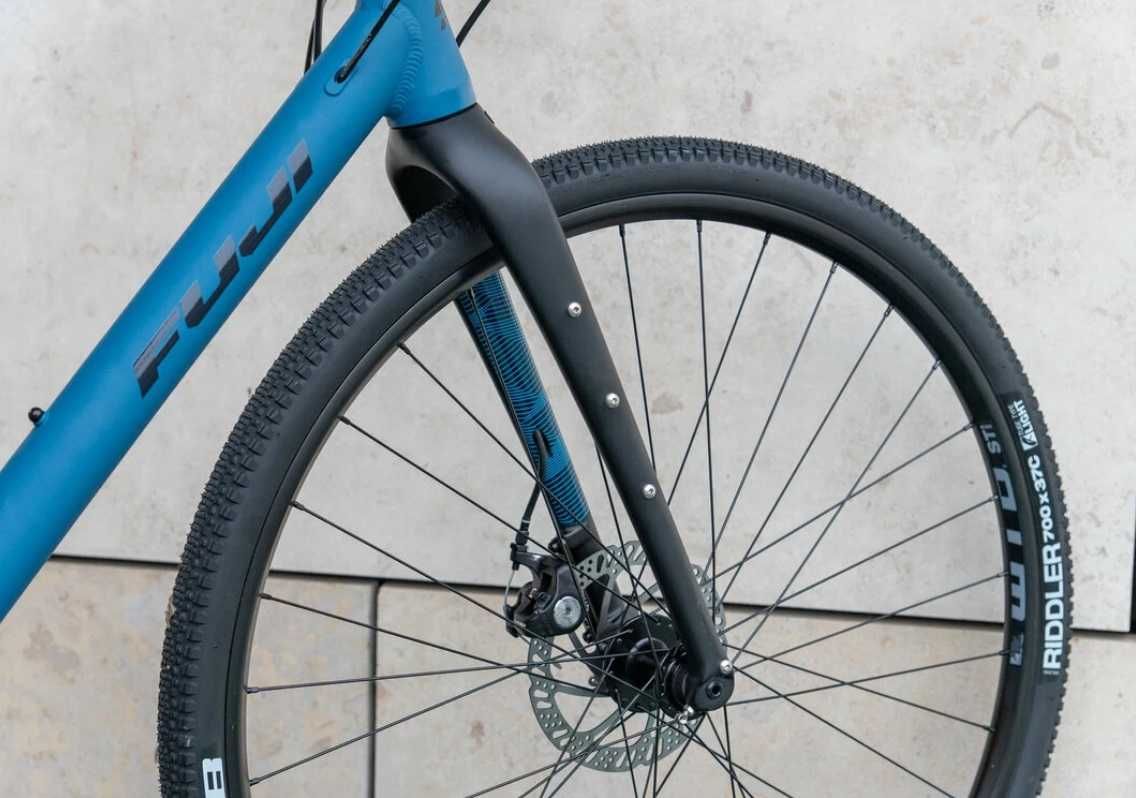 Wyprzedaż GRAVEL FUJI JARI 2.1 28" XL Shimano Tiagra 2x10 Tarczówki