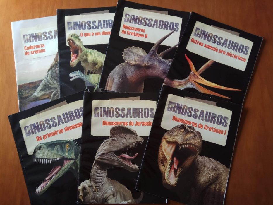 Coleção de seis livros de Dinossauros + 1 caderneta