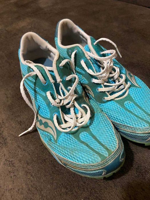 шиповки для дівчинки