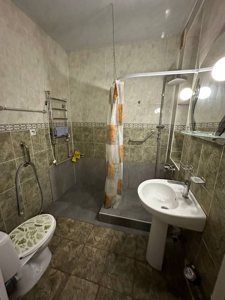 Продам сімейний будинок ! Можливо на дві сімʼі!