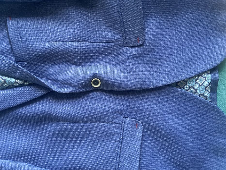 Продам чоловічий піджак в ідеальному стані