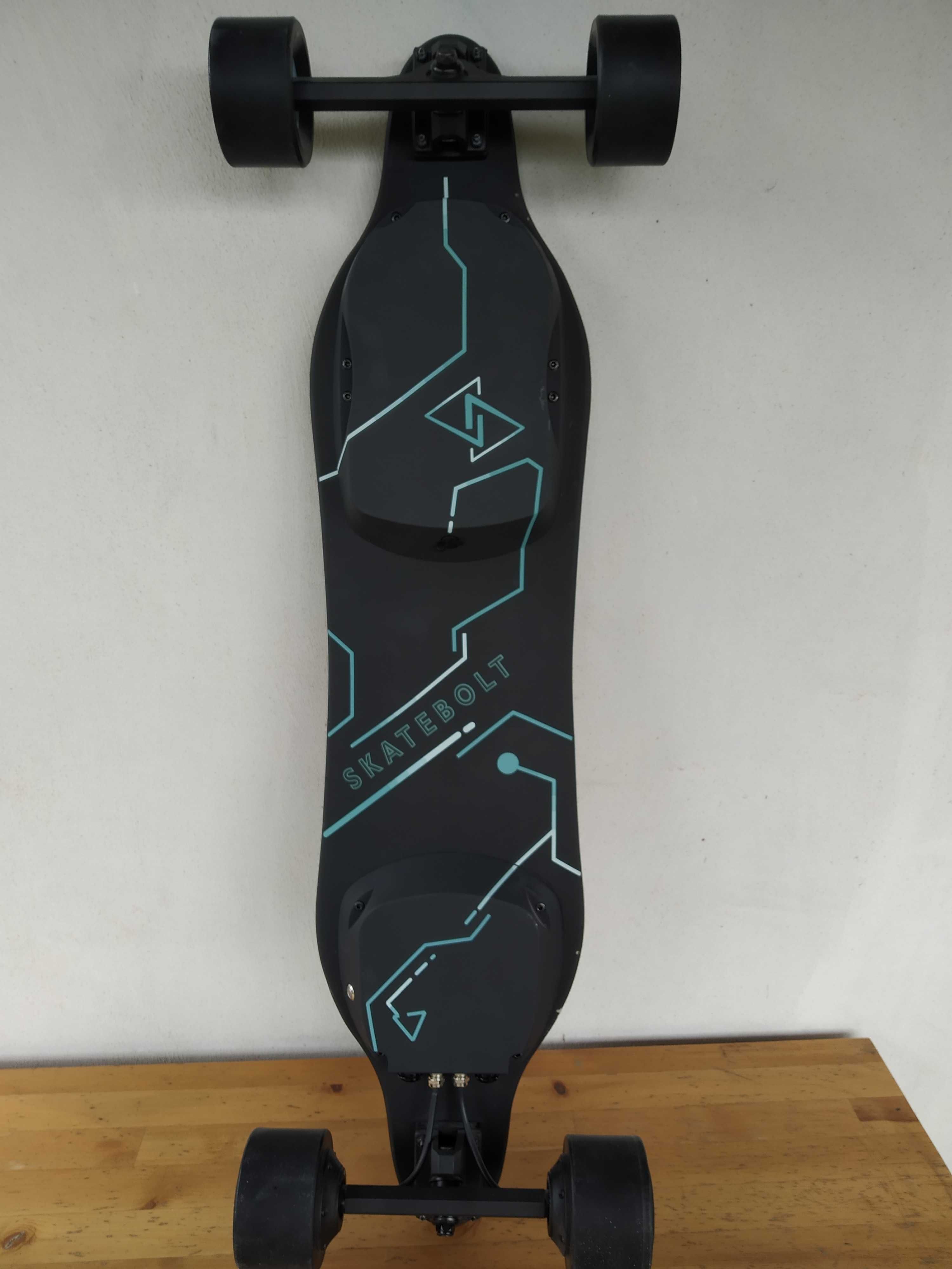 Deskorolka elektryczna Skatebolt Breeze II