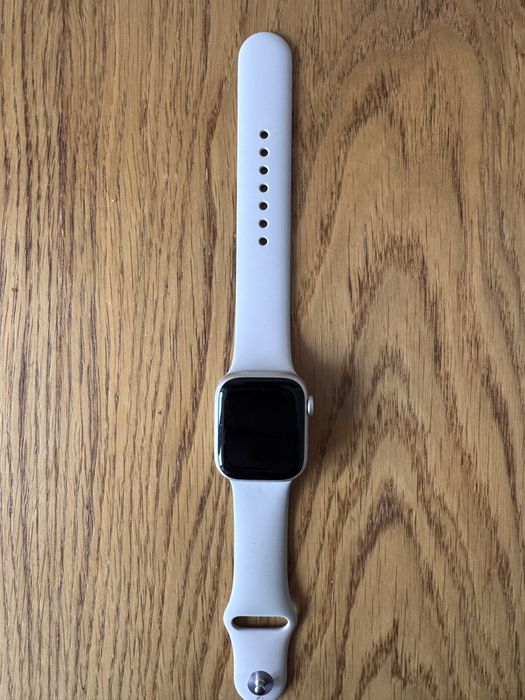 Apple Watch 7, 41 mm Starlight