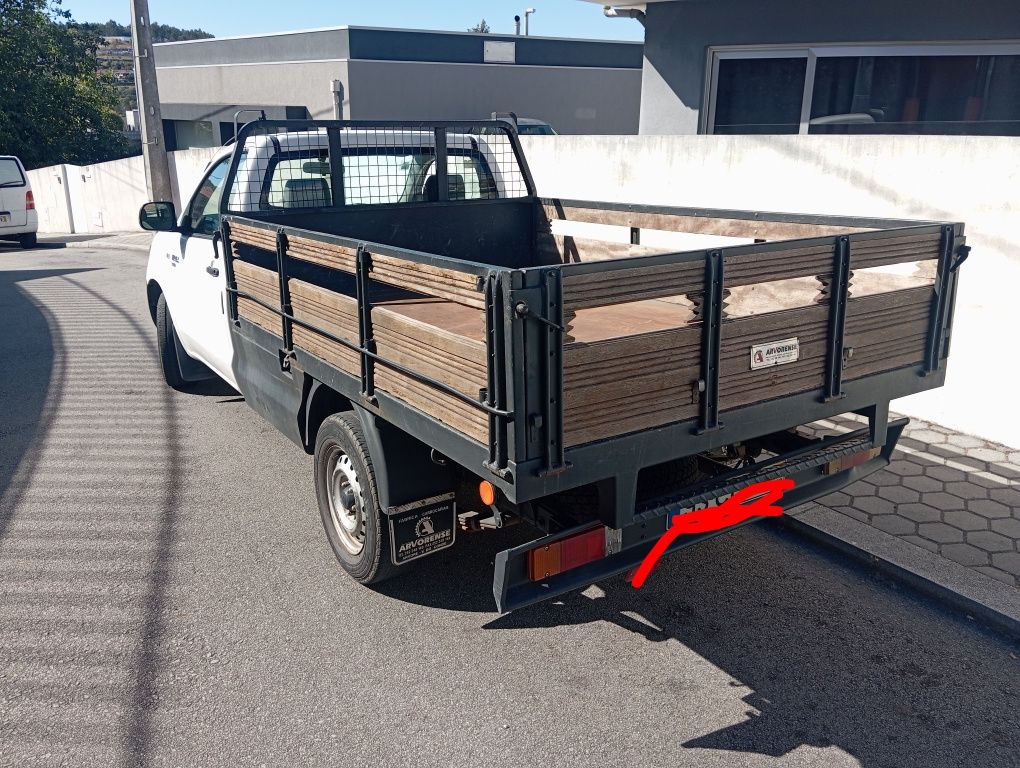 Toyota Hilux  3 lugares 2.5 d4d ano 2006