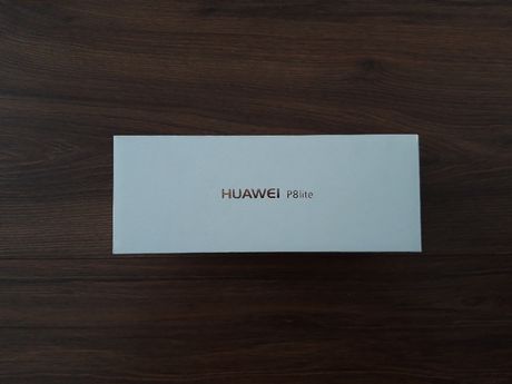 Opakowanie/karton smartfona Huawei P8 lite (ALE - L21) - używane