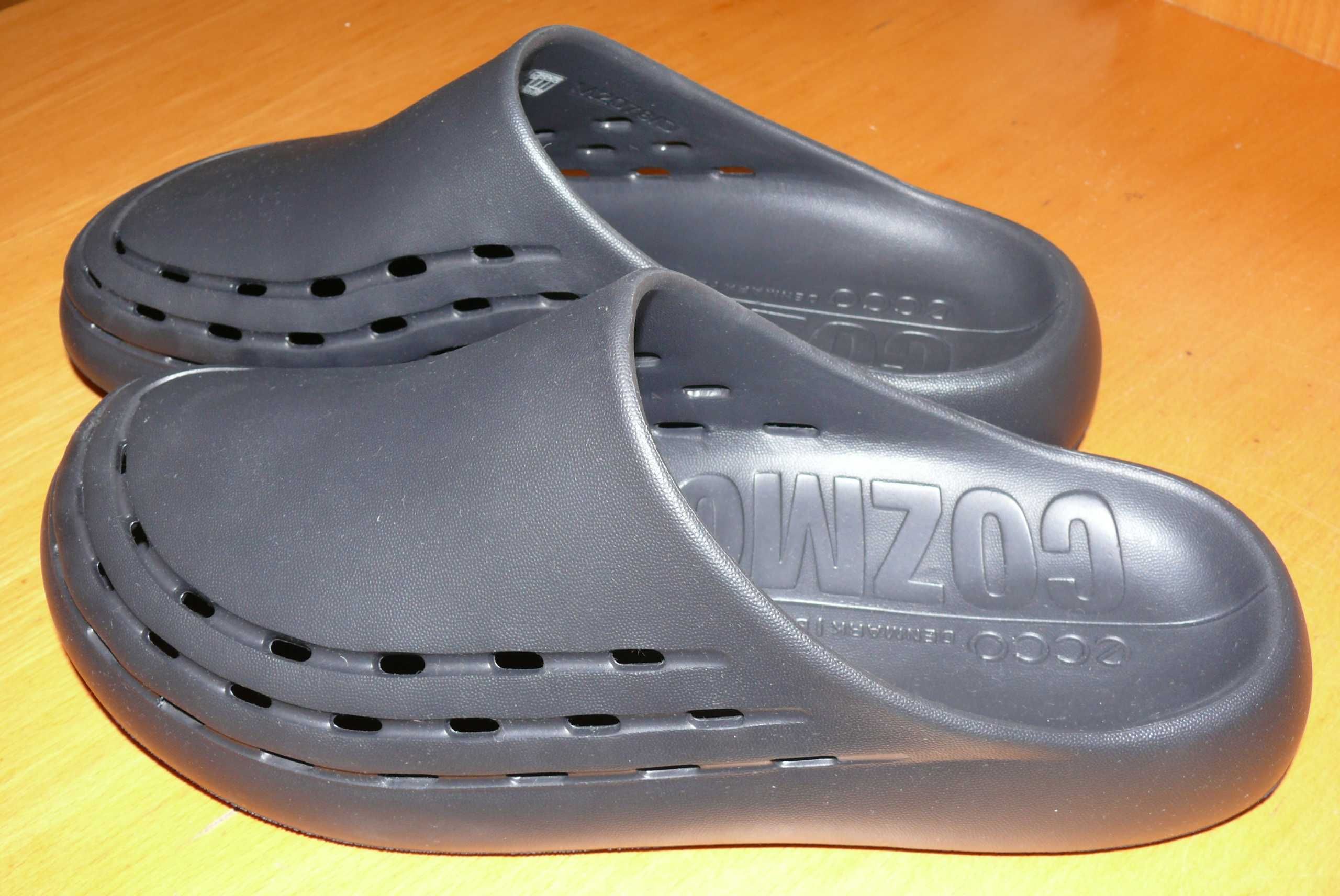 Klapki codzienne ECCO Cozmo Slide 46 EU 29,5 CM