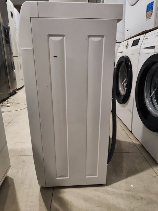 Пральна машина вузька Zanussi ZWSE7120V