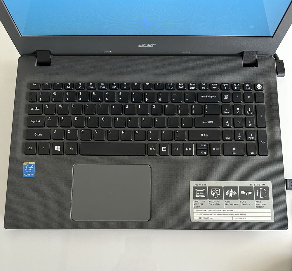 Acer Aspire E5-573 - Portátil
