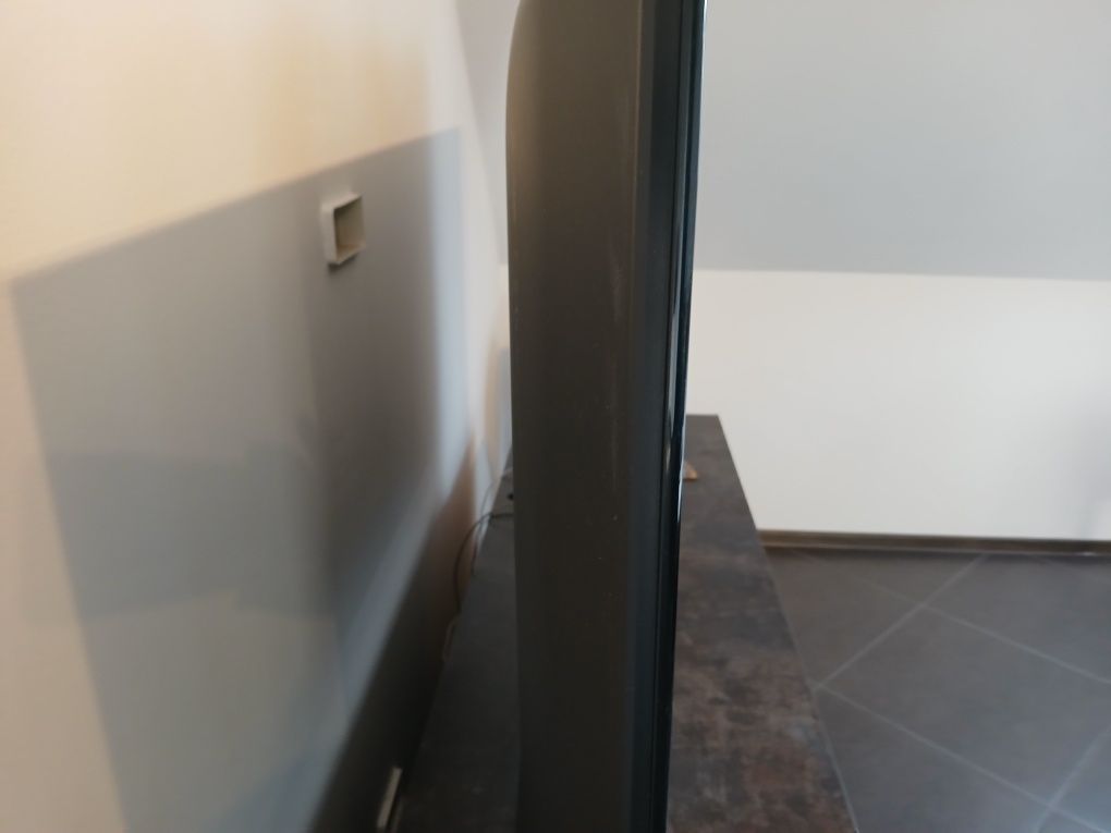 Telewizor LCD uszkodzony matryca