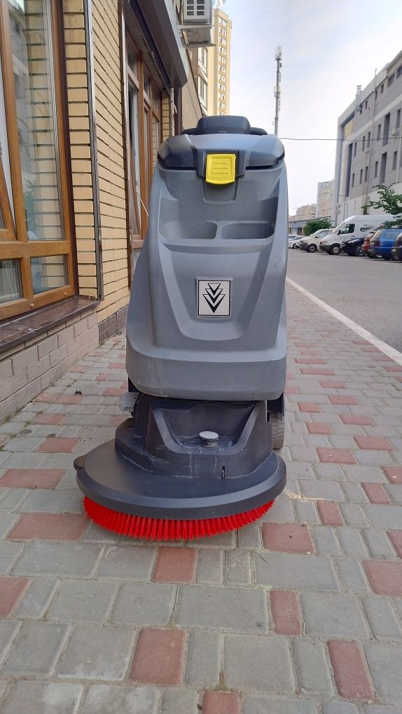 Підлогомийна машина Karcher B 40