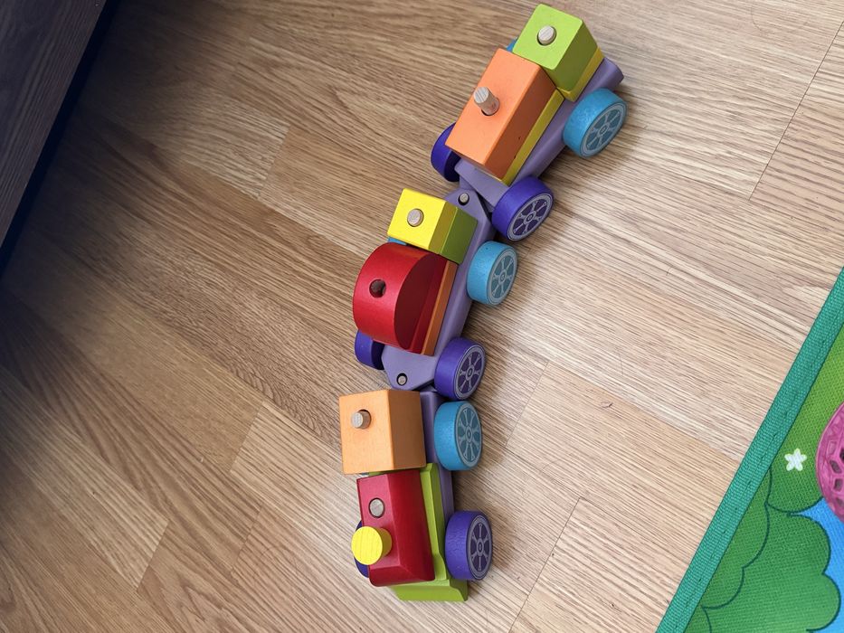 Дерев'яна іграшка  Поїзд Веселковий