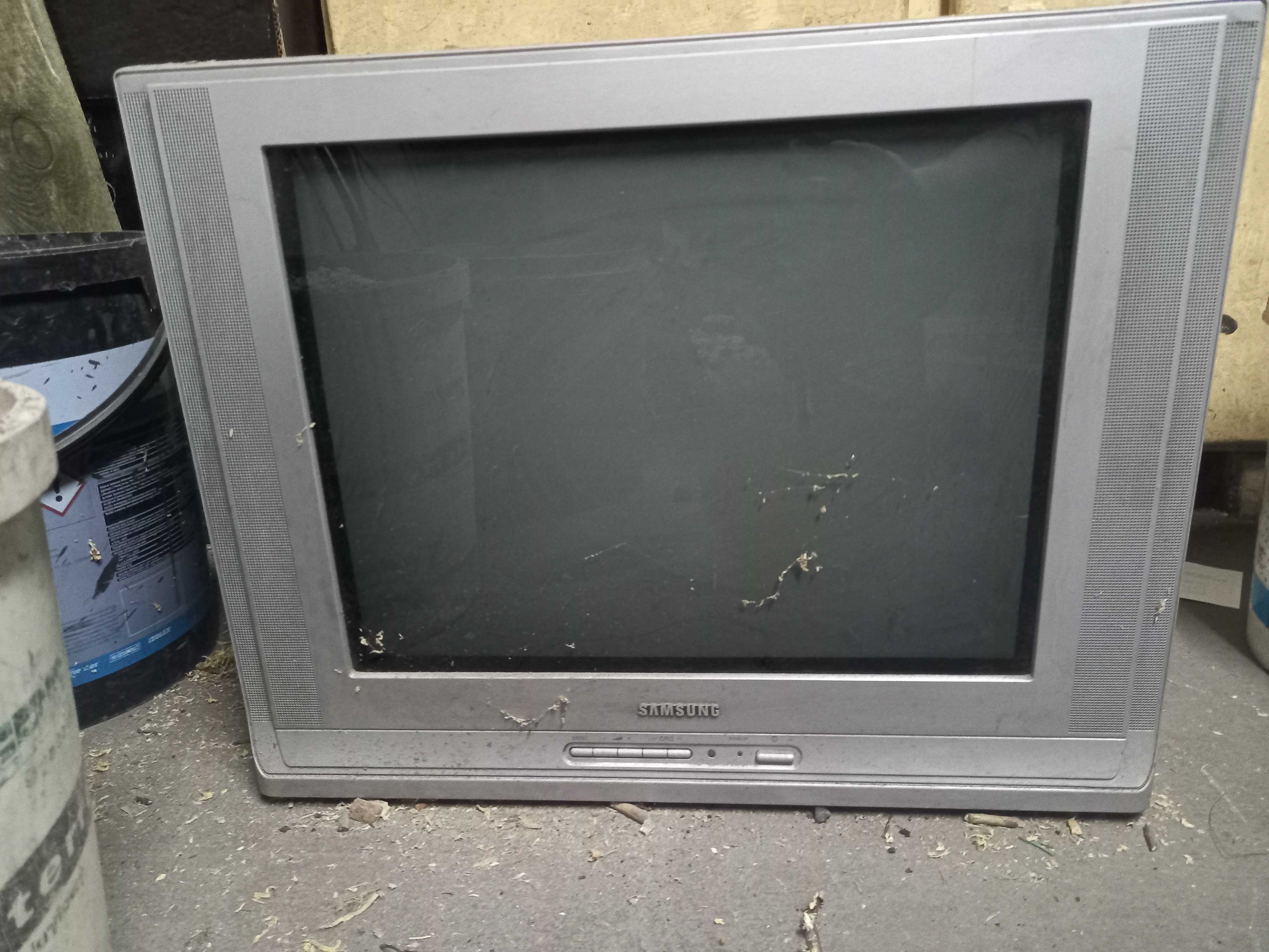 Telewizor kineskopowy maly  moze z 15 cali